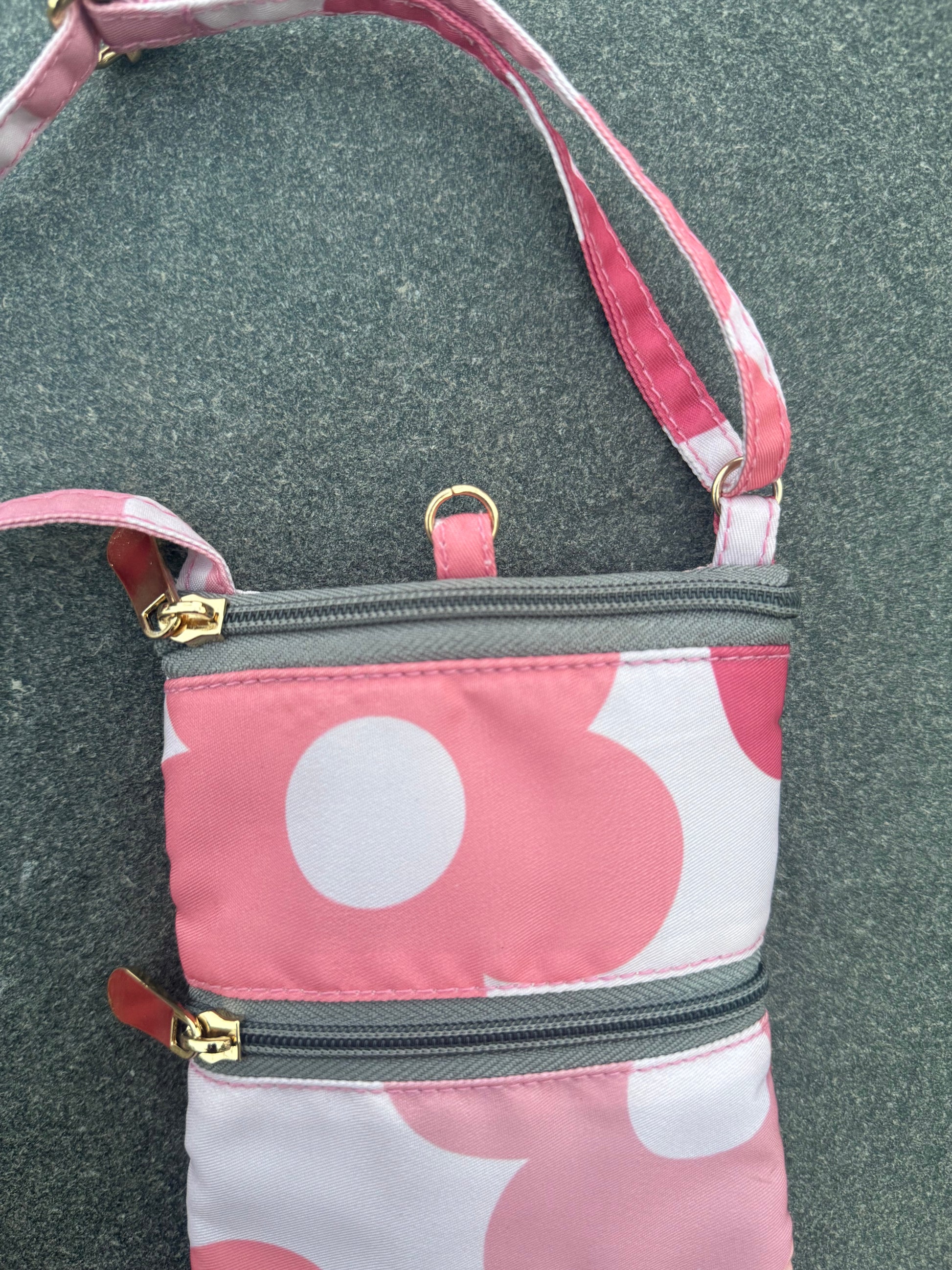 Mobile sling peachy delight