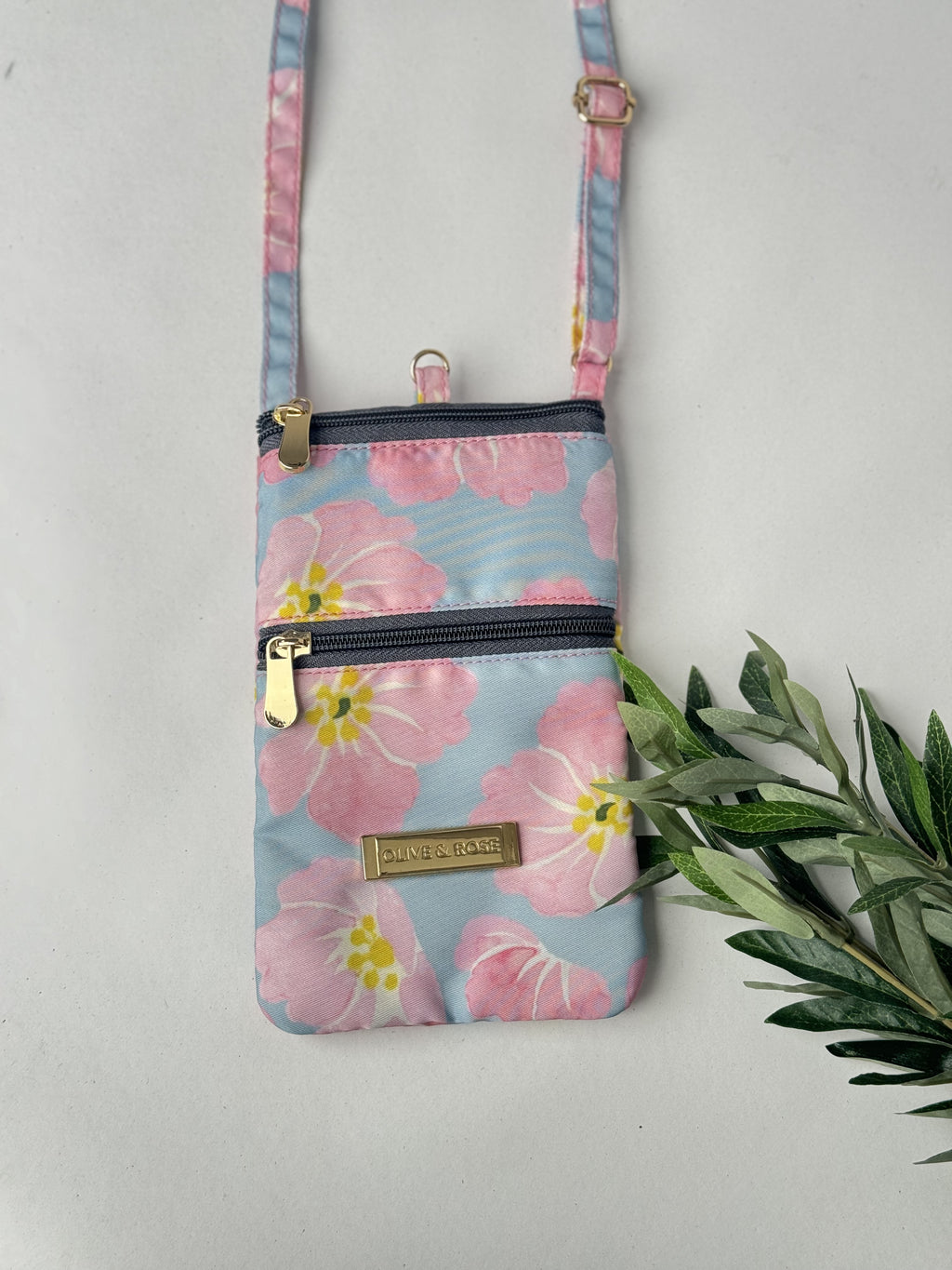 Mobile sling wild bloom